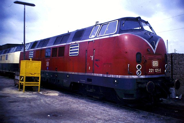 Baureihe 221 / V200.1 der DB 918