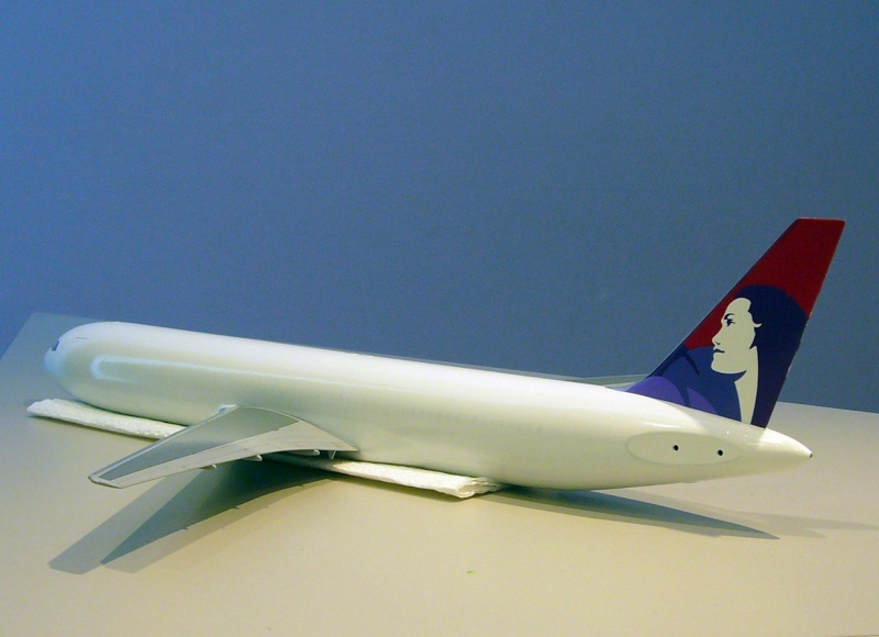 [Concours Liners] Boeing 767-300 Zvezda 1/144 Hawaiian Airlines - Page 2 Fuse_525