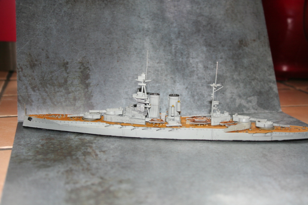 HMS Queen Elisabeth (1918) 1/700 Img_0112