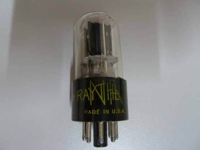 12SN7GT Raytheon (vintage) tube P1020415