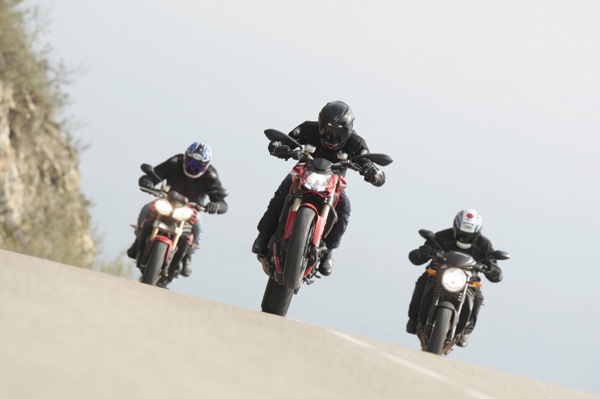 Comparo : Streetfighter 848 – Brutale 920 – Speed Triple 1050 2265_y10