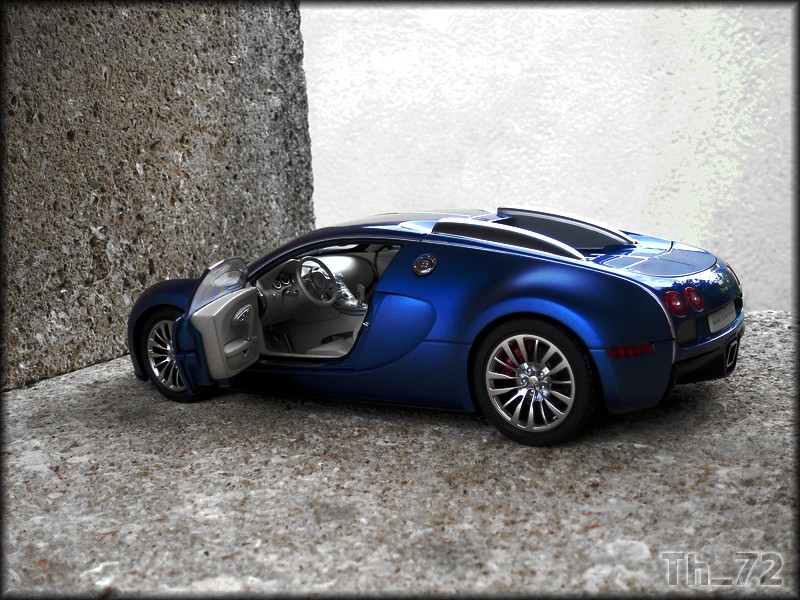 [1/18 de série] Bugatti Veyron Bleu Centenaire - AutoArt Signature Dscn7414