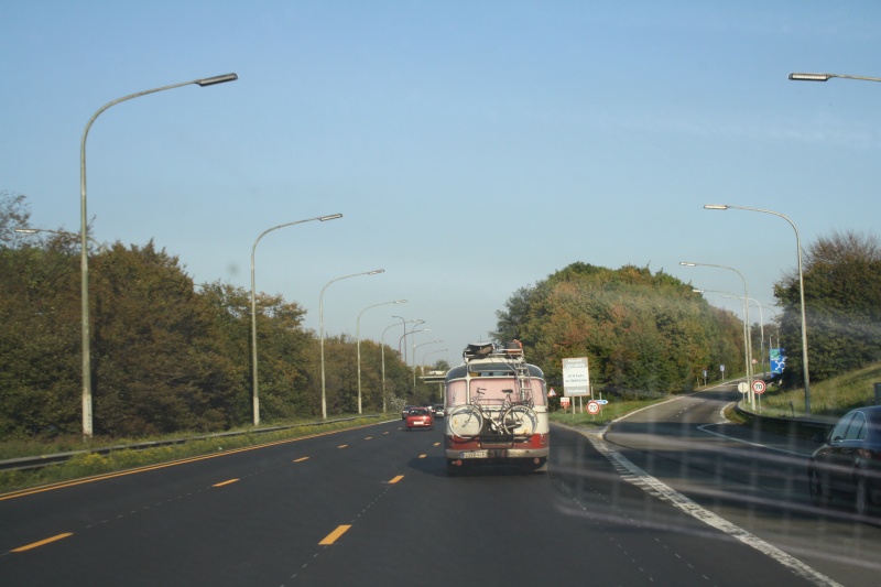 vu sur l'autoroute en Belgique, c'est de quel marque  Img_4635