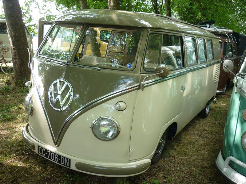 The French VW Bus Meeting - Fley 2012 2728_108