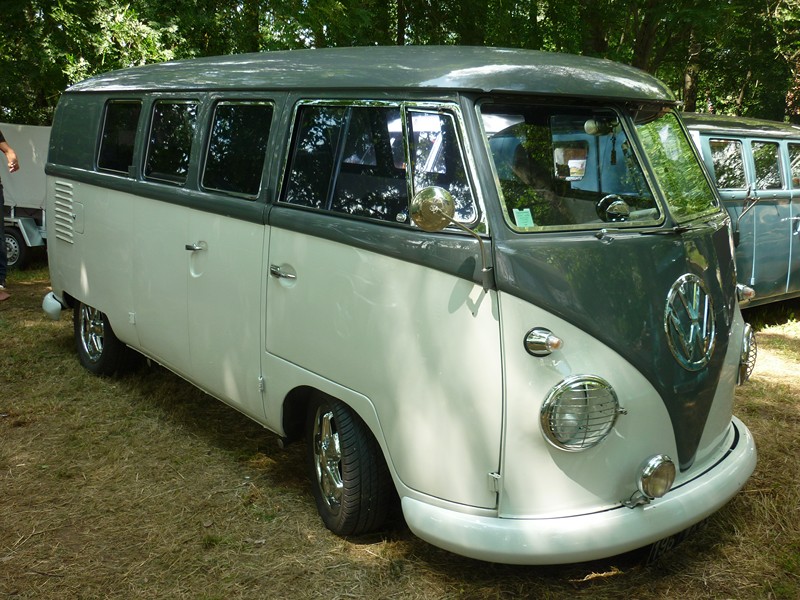 The French VW Bus Meeting - Fley 2012 2728_110