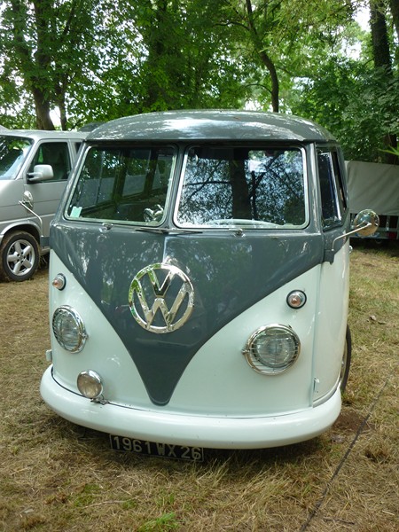 The French VW Bus Meeting - Fley 2012 2728_116