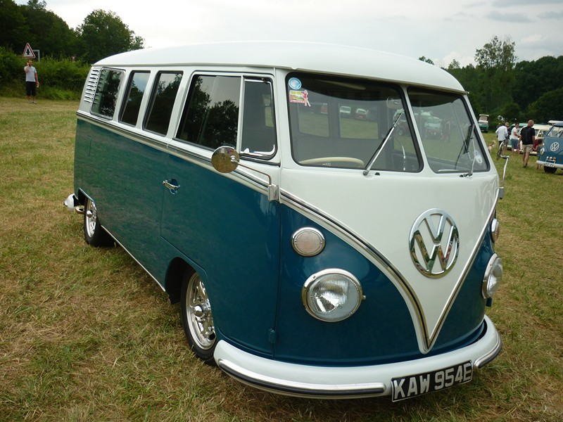 The French VW Bus Meeting - Fley 2012 2728_160