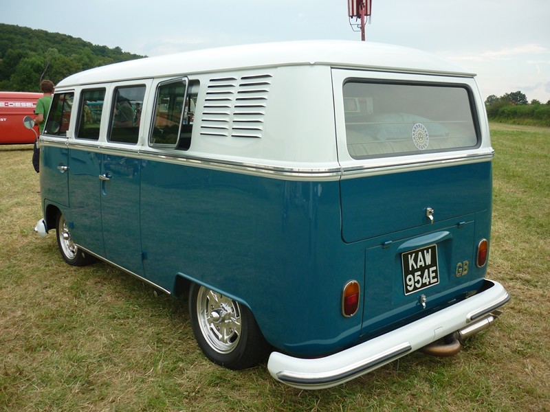 The French VW Bus Meeting - Fley 2012 2728_173