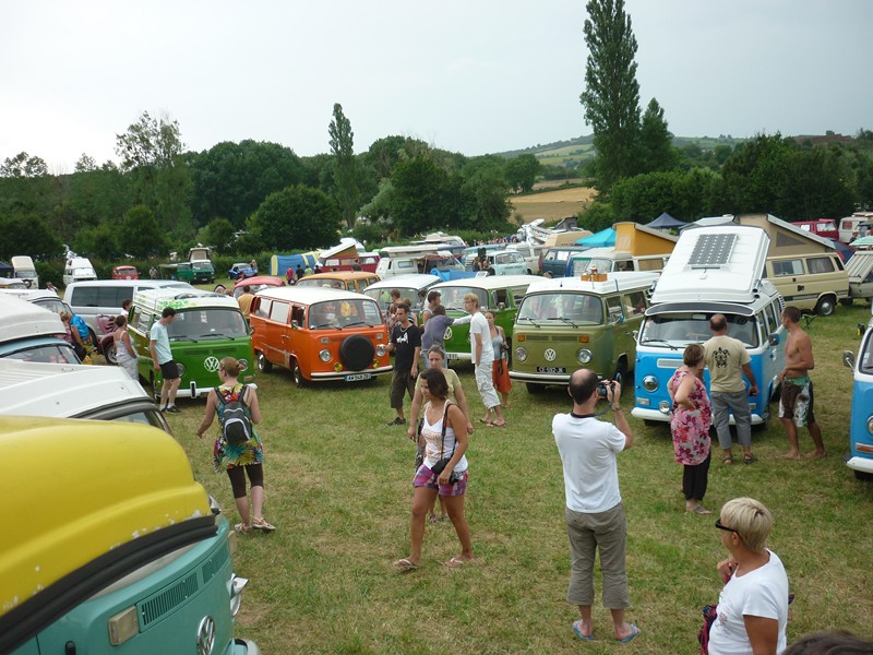 The French VW Bus Meeting - Fley 2012 2728_177