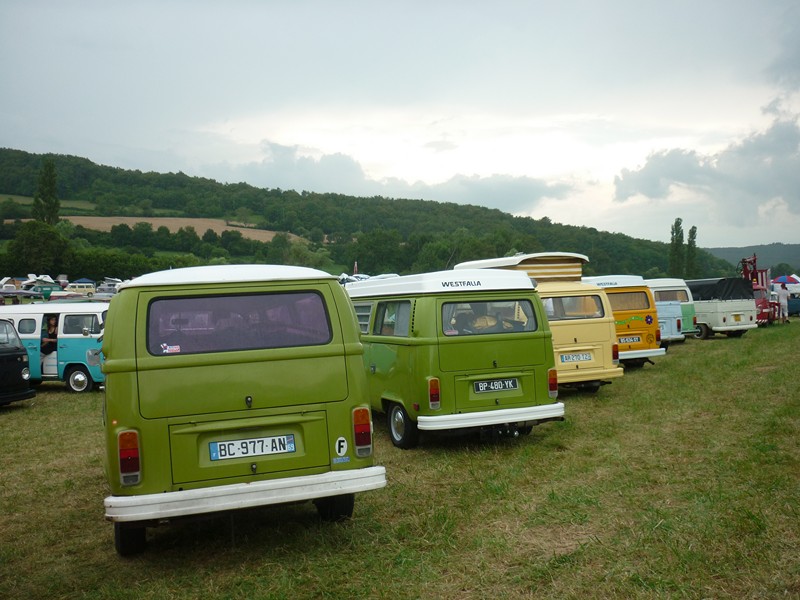 The French VW Bus Meeting - Fley 2012 2728_178