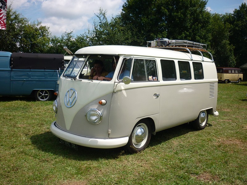The French VW Bus Meeting - Fley 2012 2728__72