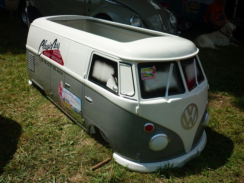 The French VW Bus Meeting - Fley 2012 2728__85