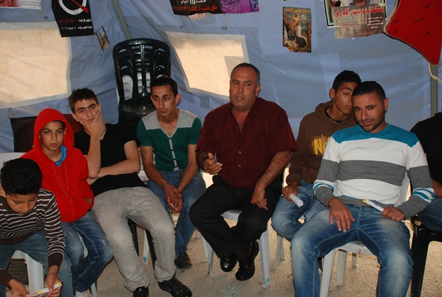 29/4/2012 ورشة عمل - خيمة التضامن مع أسرى الحرية أسرى فلسطين Dsc_0570