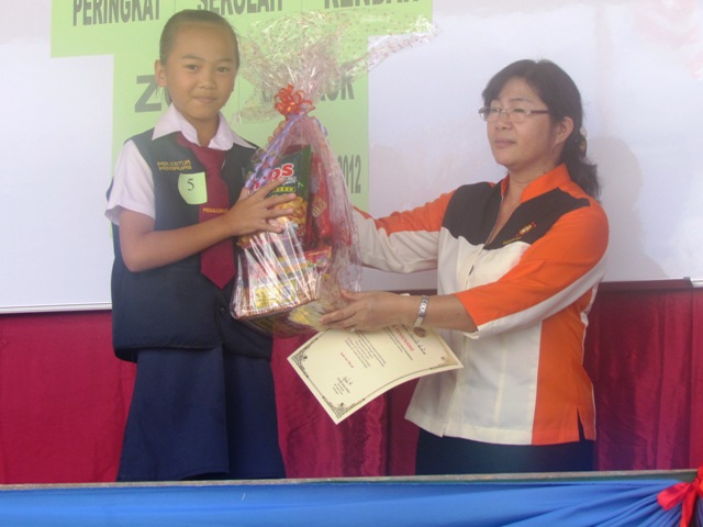 pertandingan bercerita sekolah rendah