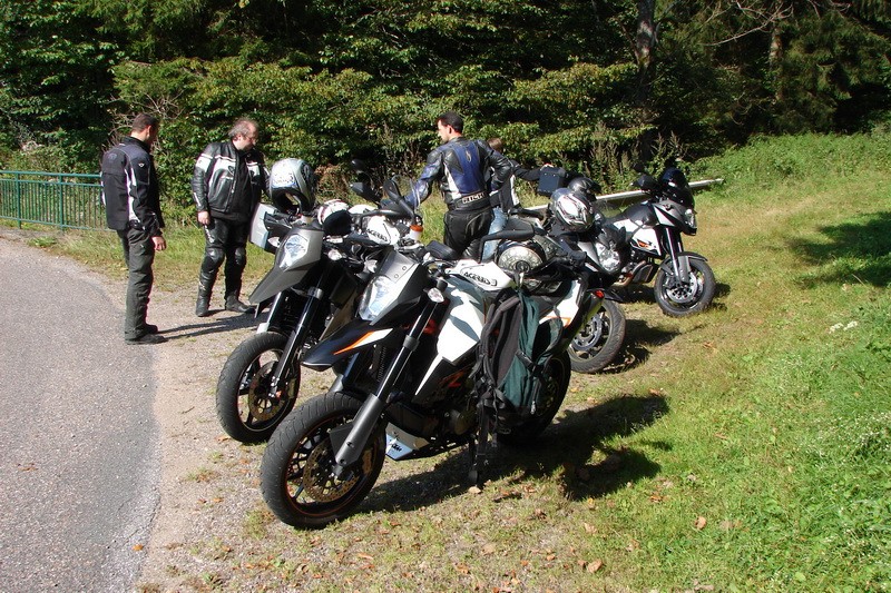 Dimanche 25 septembre: A l'assaut du Grand Colombier - Page 3 2011-012