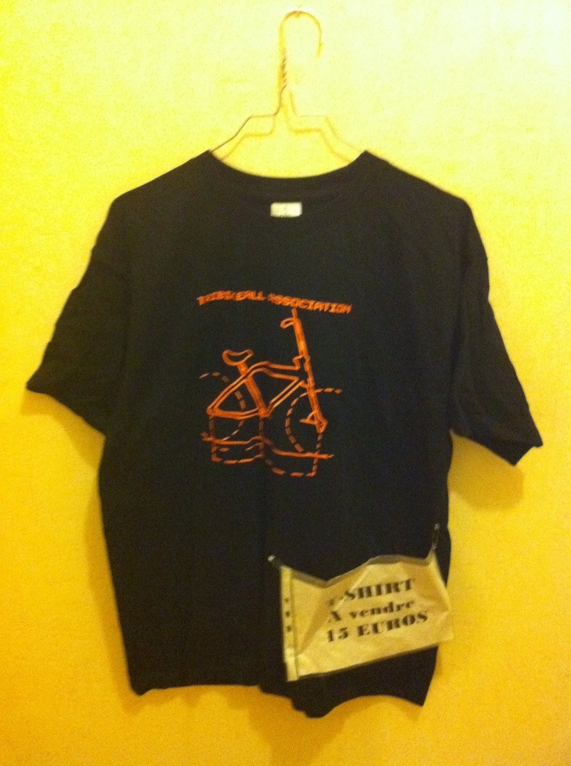 les  T-shirts en ventes Img_0413