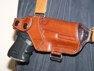 "HOLSTER d'AISSELLE  A.P.M. 3 " by SLYE P1030913