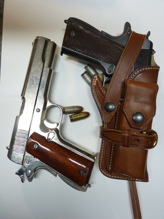 The "WILD BUNCH" I.S HOLSTER by SLYE P1070521