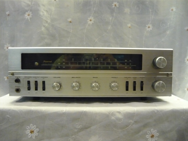 Sansui 220 tube receiver amplifier (used) SOLD P1060923