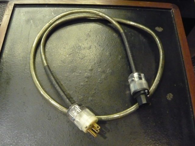 Analysis Plus power oval silver power cord (used) SOLD P1080026