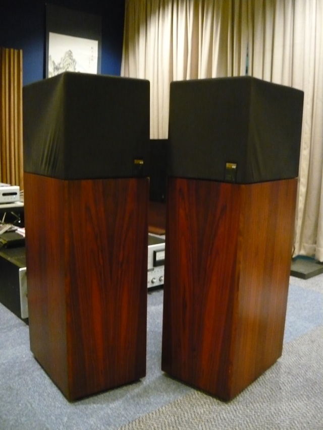 KEF Reference 107/2 speaker (used) SOLD P1080032