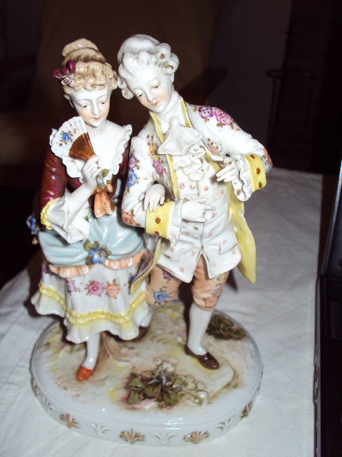 Couple en Porcelaine Allemande ? Dsc06812