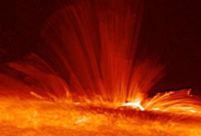 Từ trường Mặt Trời sẽ phân đa cực vào tháng 5 Sol110