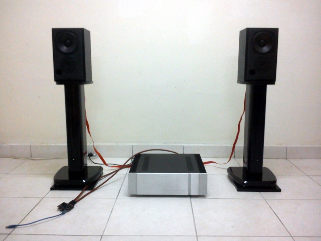 BOD speaker stand (Sold) Img_2010