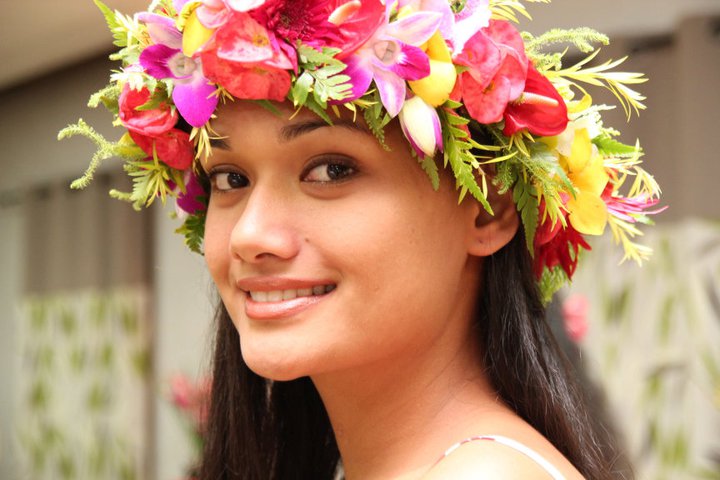 Photos de Miss Tahiti 2011 : Arue reçoit Miss Tahiti 26490110