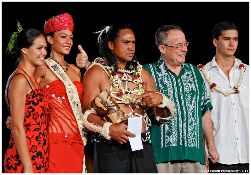 Miss Tahiti 2011 et ses dauphines à la soirée de remise des prix du Heiva 2011 le 21 juillet 2011 26575210
