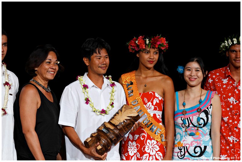 Miss Tahiti 2011 et ses dauphines à la soirée de remise des prix du Heiva 2011 le 21 juillet 2011 27953210