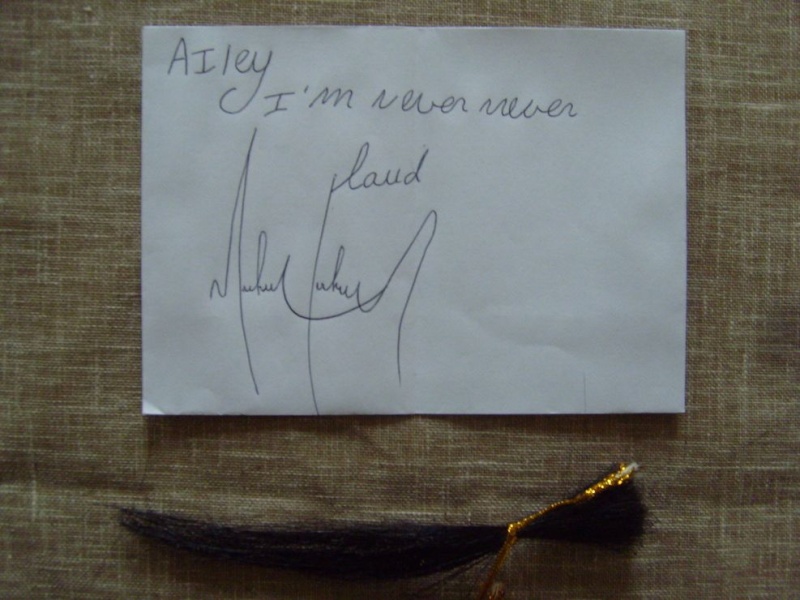 Les autographes fake de michael jackson 87026110