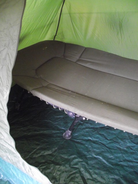 Fox Ground Tent: Easy Dome Review Bed_te10