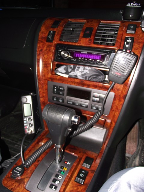 How to wire up a CB Radio? - Now done & With Pics. Cb_rad13