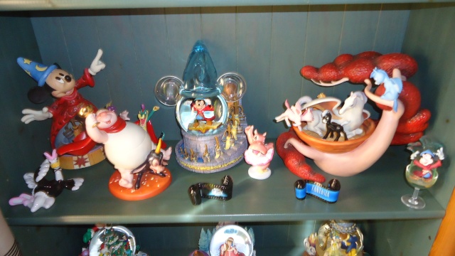 Walt Disney Classics Collection - Enesco (depuis 1992) - Page 32 Dsc05910