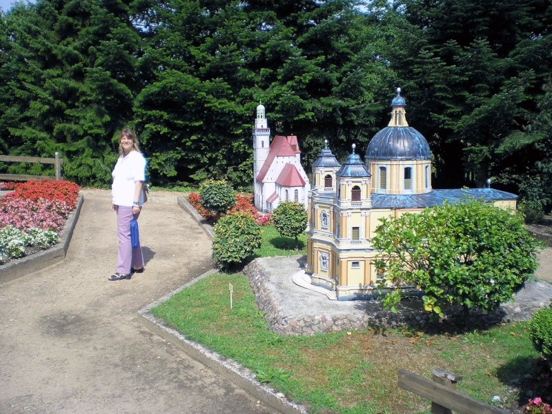 owschlag - Mini-Born-Park Owschlag - Außenanlage in Spur IIm mit berühmten Gebäuden in 1:25 20060779