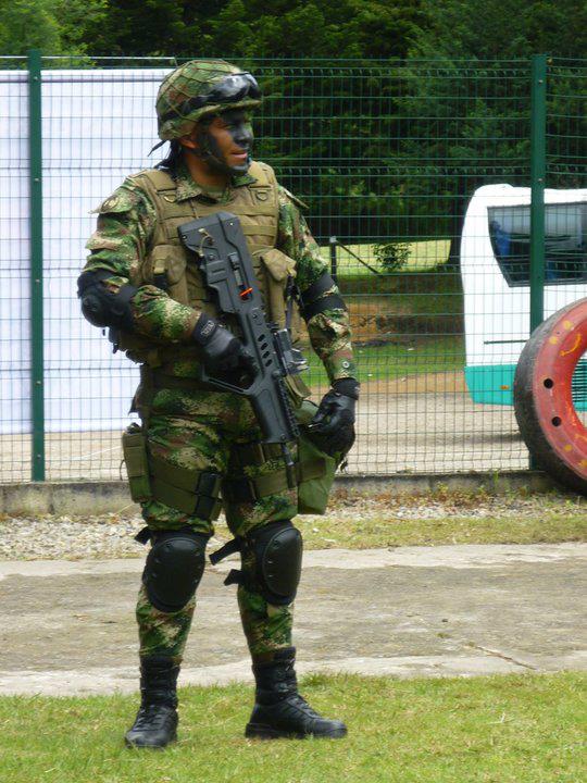 Armée Colombienne  Cd5bce18