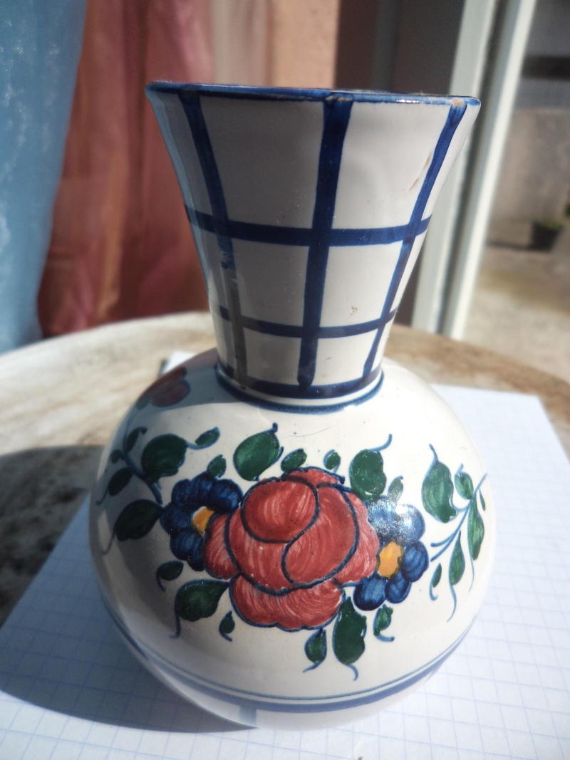 petit vase de bretagne Cotainville signé PL Dsc01027