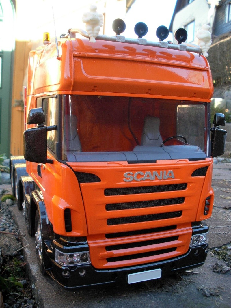 Scania Schwerlastzugmaschiene 8x4 Rimg1016