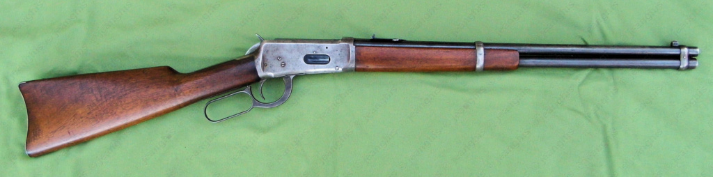 Une carabine Winchester 1894 de 1913 en calibre 32-40. Winch590