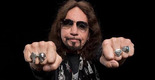 Ace Frehley News ! - Page 29 12057110