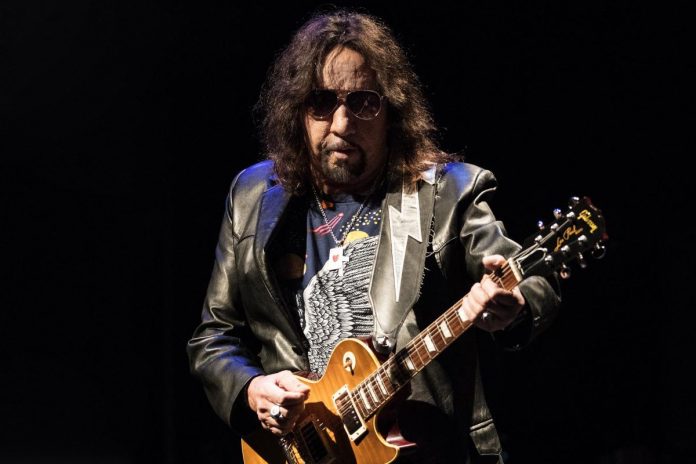 Ace Frehley News ! - Page 31 Ace-fr32
