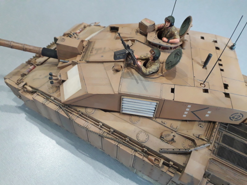 CHALLENGER II desertised (british main battle tank) Img_2070