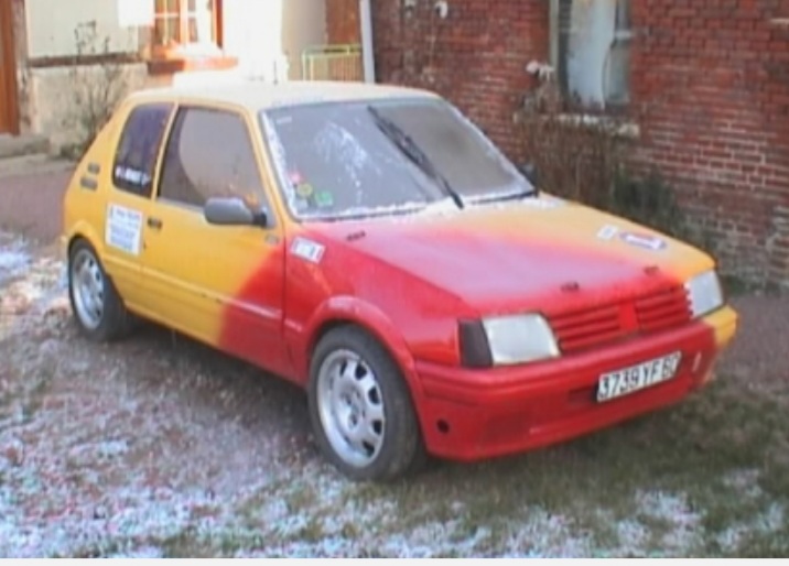 Restauration d'une ancienne 205 GTI grA pour le VHC 20200711