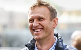 Журналист уличил Навального в распространении незаконной рекламы через Instagram Images10