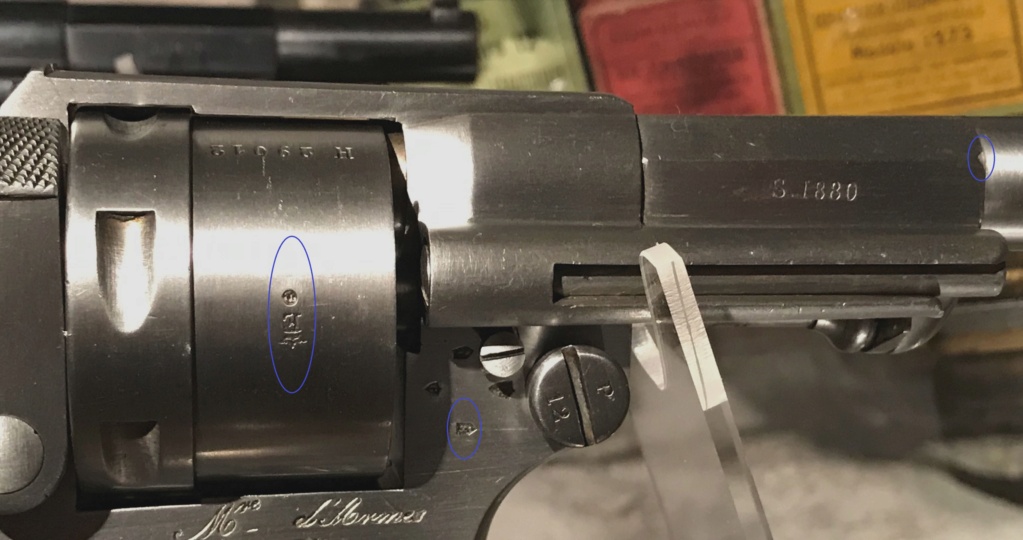Présentation d'un revolver règlementaire Mle 1873 Img_3115