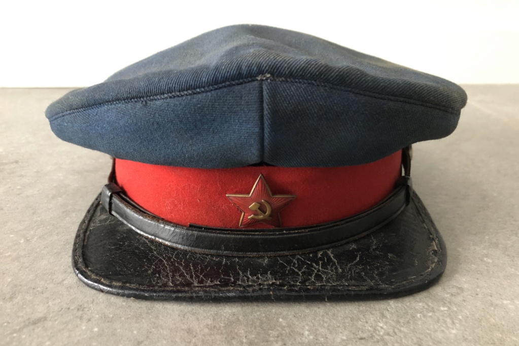 Identification casquette Russe E3894710