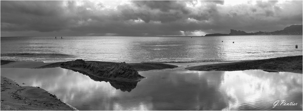 Quand les nuages jouent dans la baie de La Ciotat, par Gérard Pontier Dscf3716