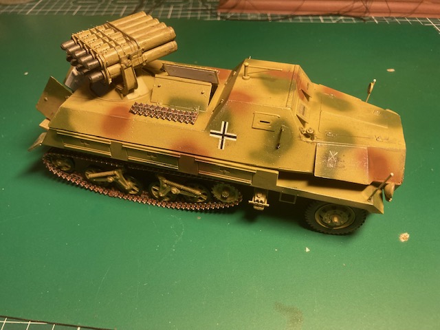 [ITALERI] PANZERWAFER 42 Auf SdKfz 4/1 sur la base de l OPEL MAULTIER Réf 277 Img_5541