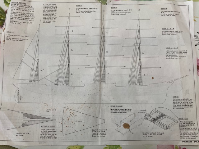 Quatre-mâts barque PAMIR 1/150ème Réf L1200 - Page 2 Planch14